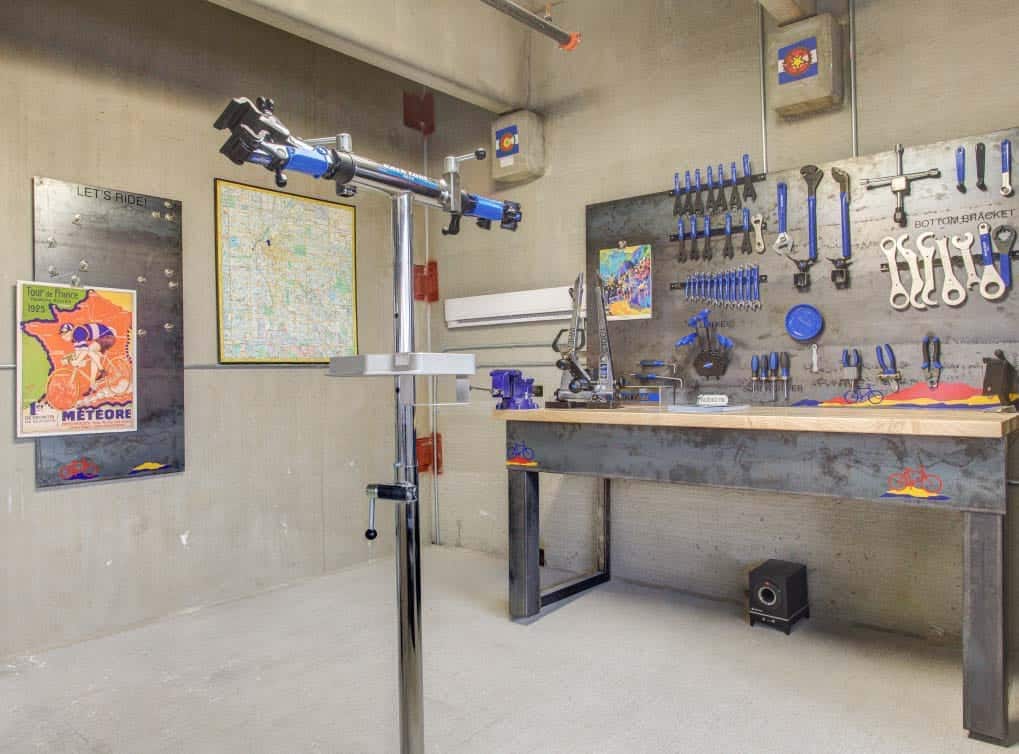 Best Luxury Riverfront Park Apartments in Denver